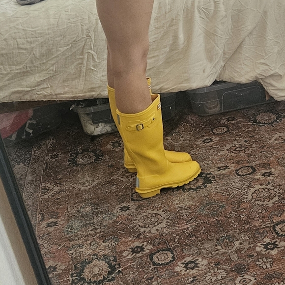 Hunter Yellow Boots - Picture 8 of 11